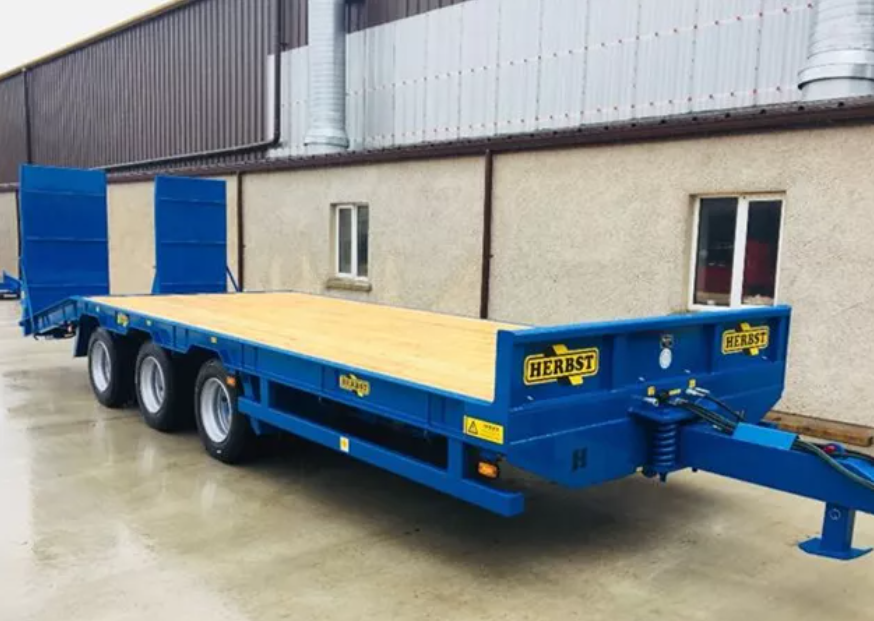 Buckhurst Plant Hire - 27T Low loader trailer