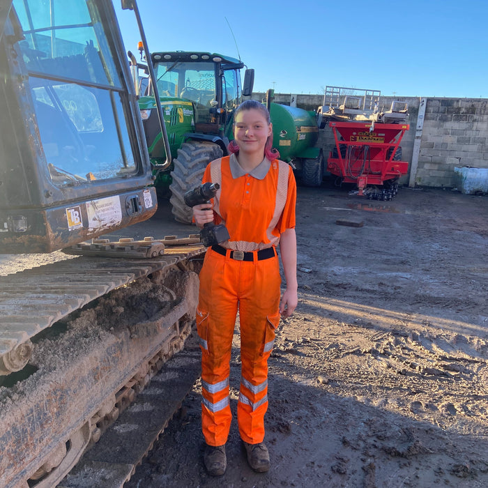 Paige-Apprentice-Plant-Fitter-Buckhurst-Plant-Hire-Leeds. 