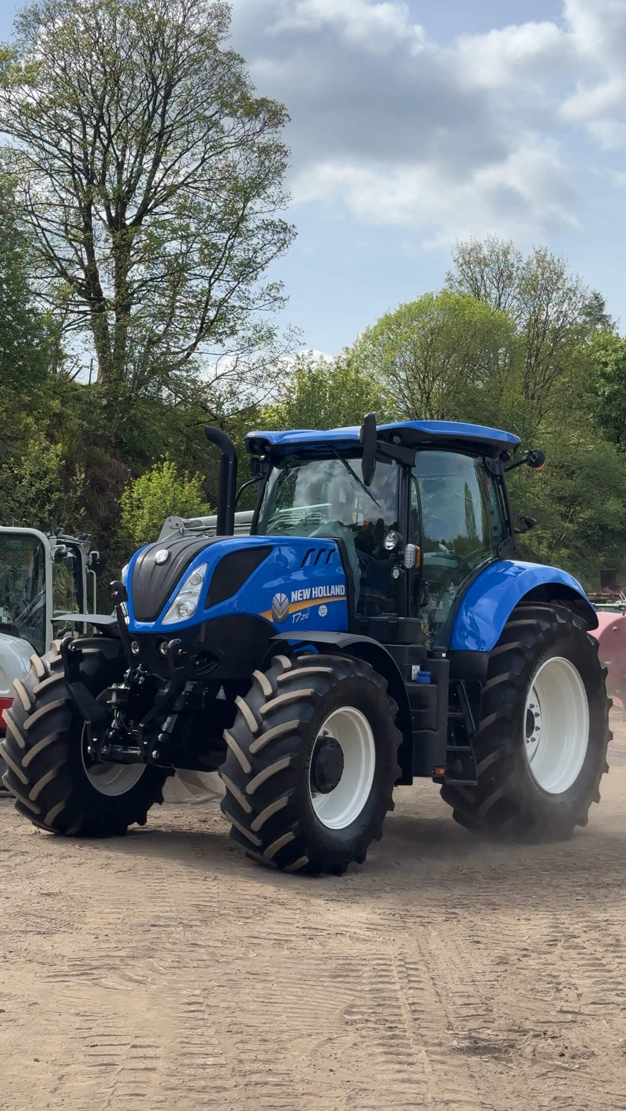 New Delivery: New Holland T7.210 Tractors — Buckhurst Plant Hire